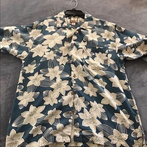 Men’s Tommy Bahama Hawaiian shirt